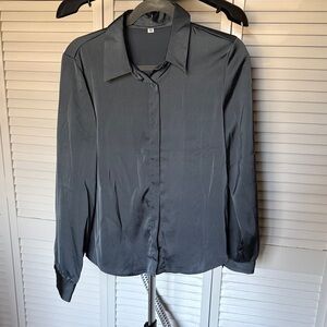 Woman’s Classic Gray Blue Blouse